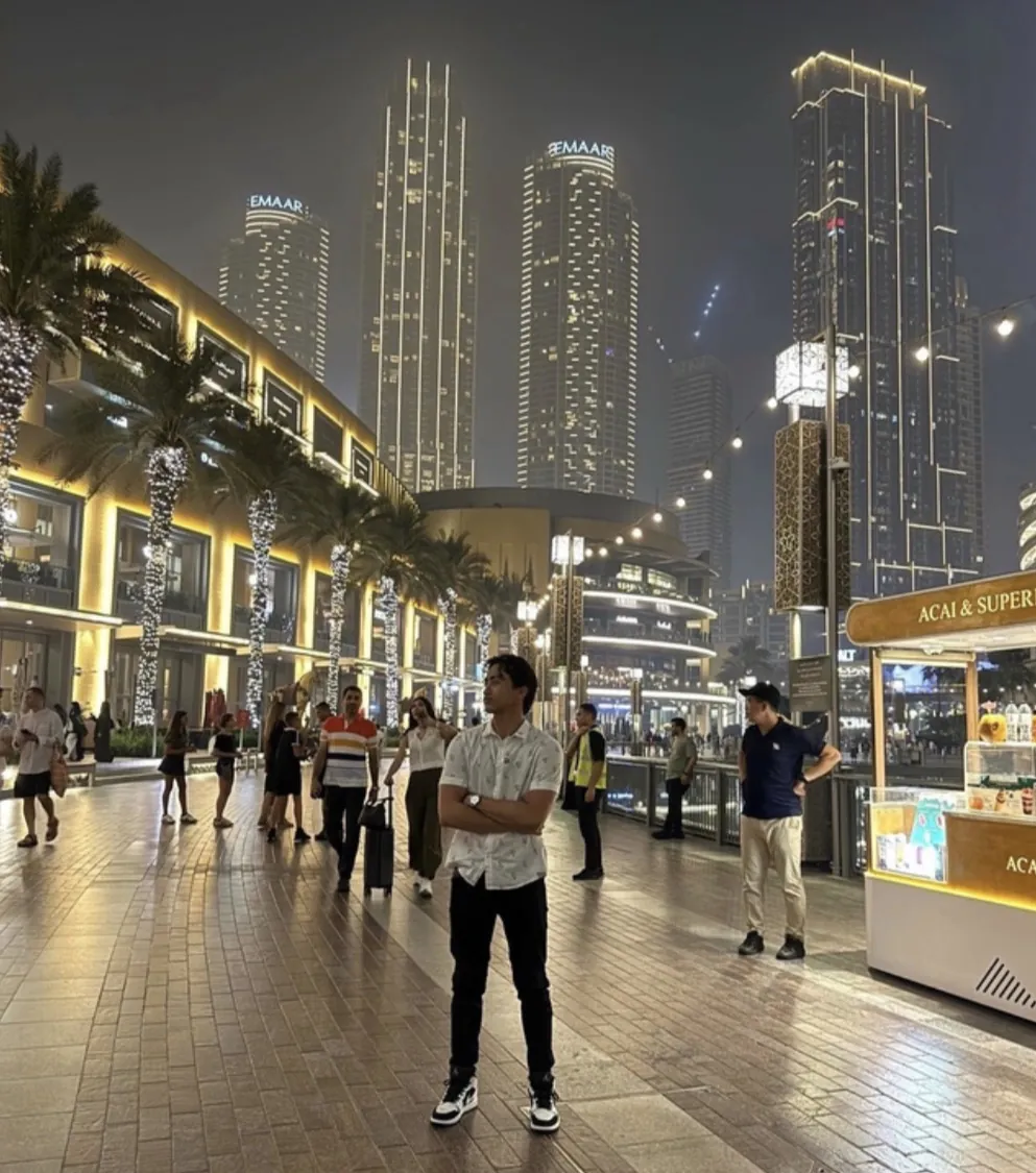 Andry Zamora no Dubai ou Egito